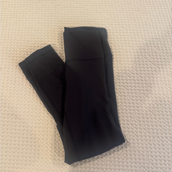 Lululemon Wunder Train Leggings 23” - Picture 2 of 8